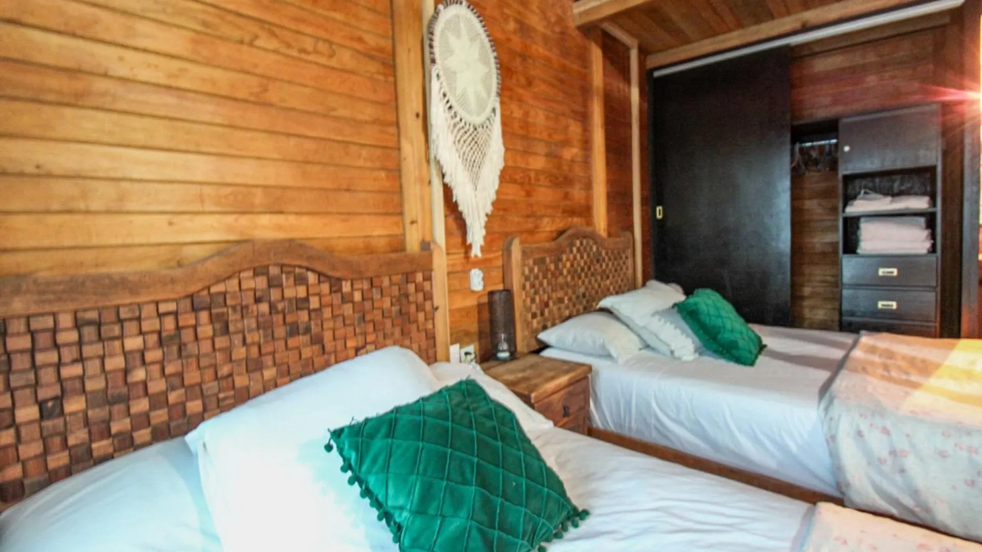 Alicat Villas تولوم